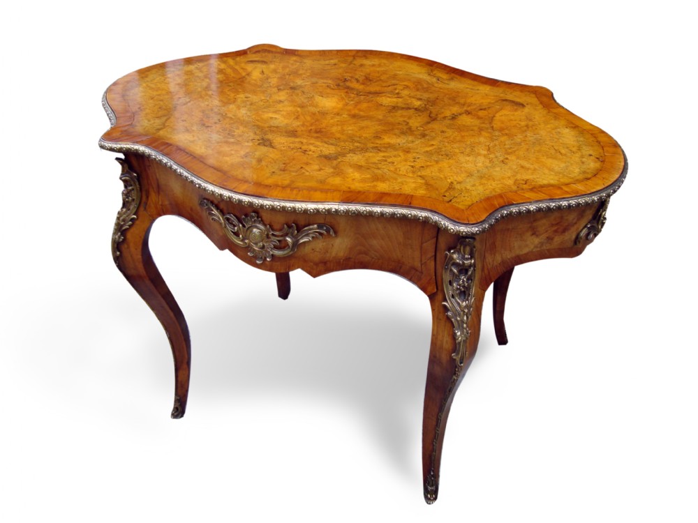 a fine 19thc french figured burr walnut centre table