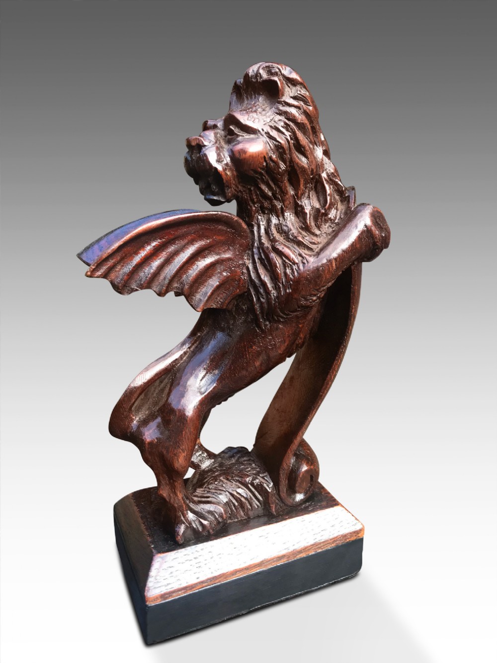 a handsome 18thc oak heraldic winged lion